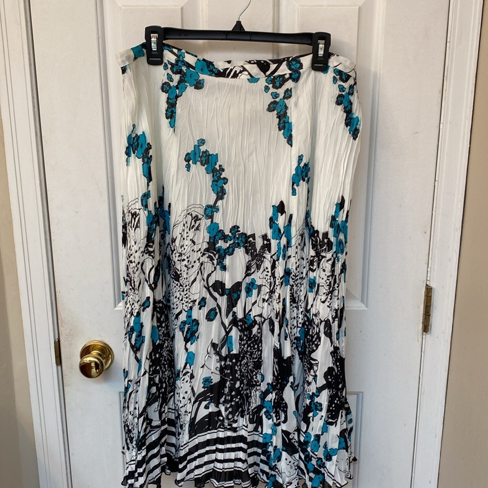 Long Pleated Skirt